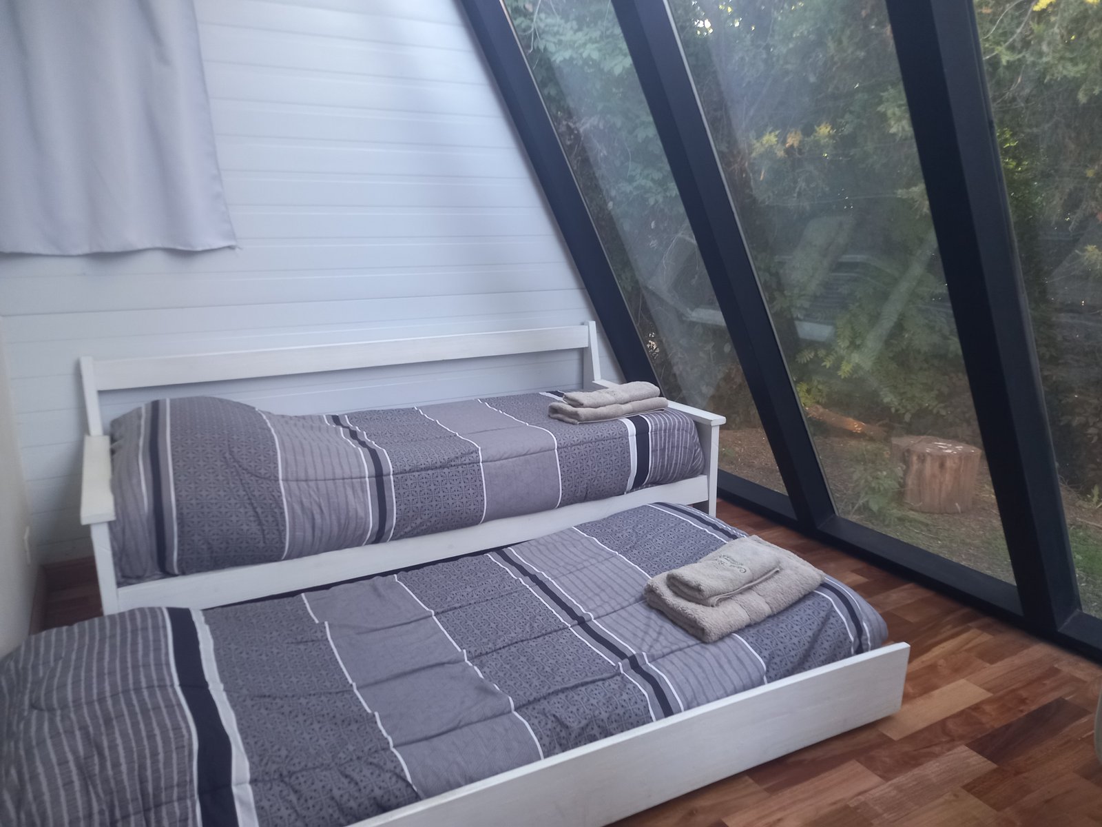 Casa Inmersa en el Bosque  - foto 10